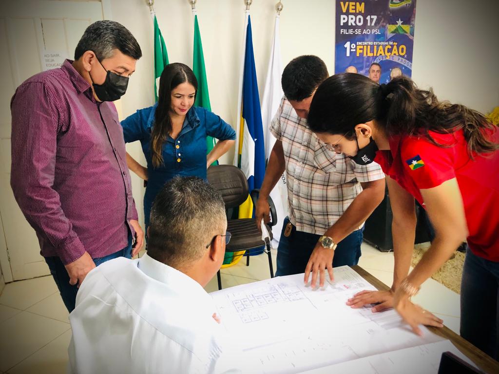 Entrega de Projetos de Reforma e Ampliação Câmara